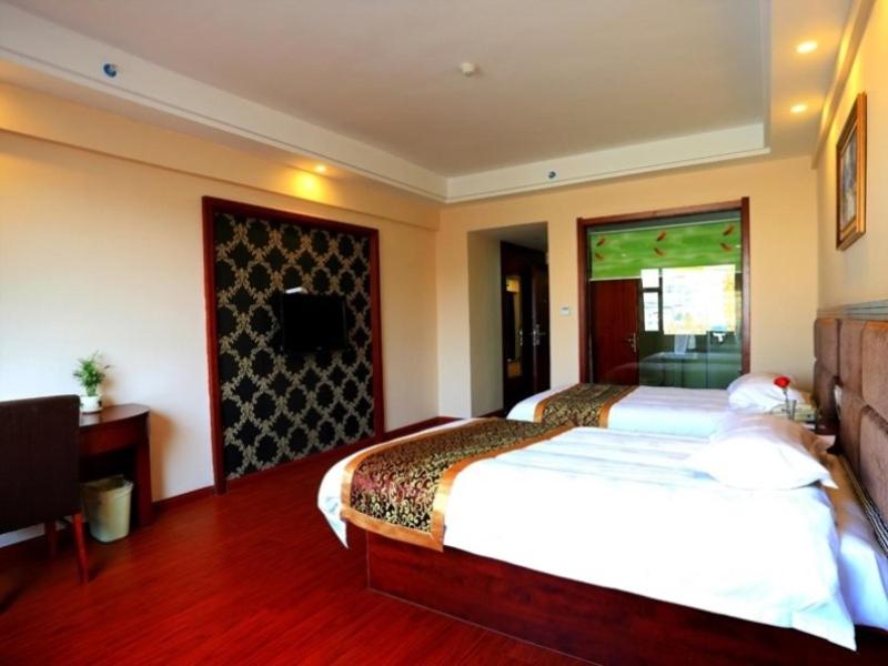 Greentree Inn Jiujiang Railway Station QianhongXiang Hotel 45/68