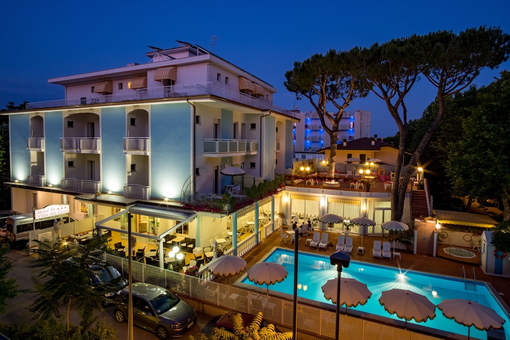 Hotel Villa dei Fiori photo1