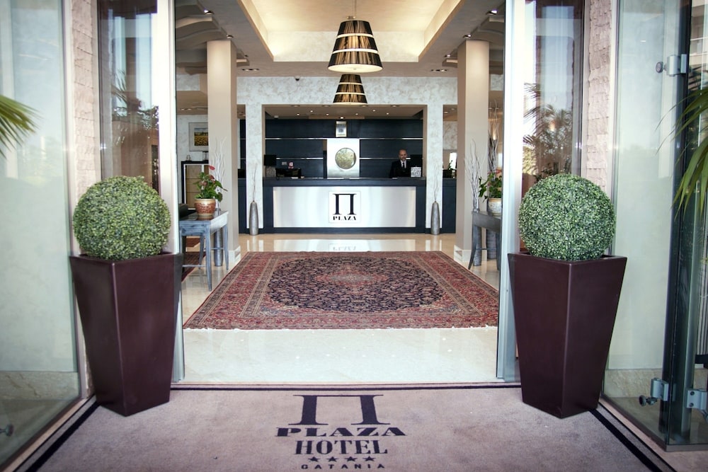 Plaza Hotel Catania 10/81
