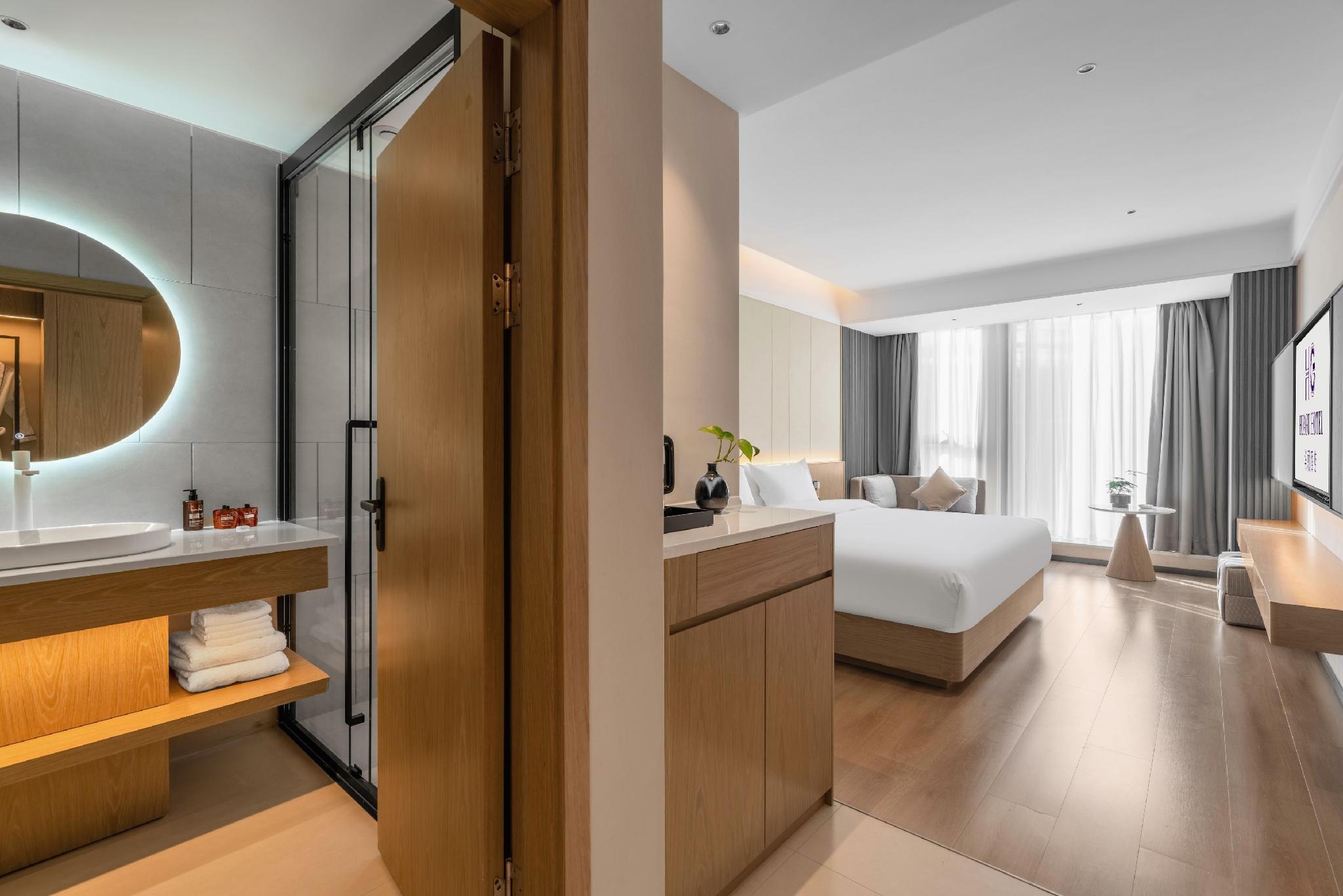 Kunming Huagu Hotel (Changshui International Airport Platinum Port Modern Plaza Store) 22/23