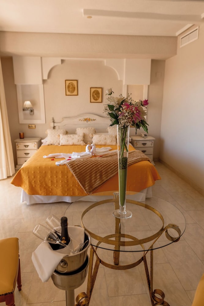 Hotel Polamar 6/50