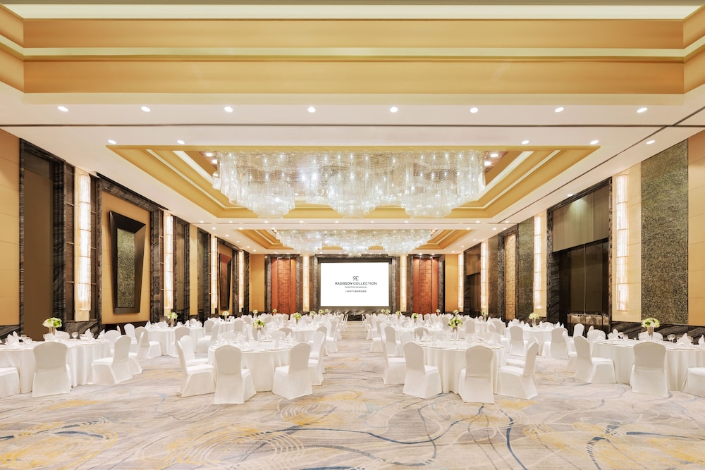 Radisson Collection Hotel Yangtze Shanghai 67/74