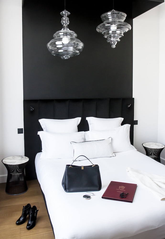 Hôtel Cardinal 6/66