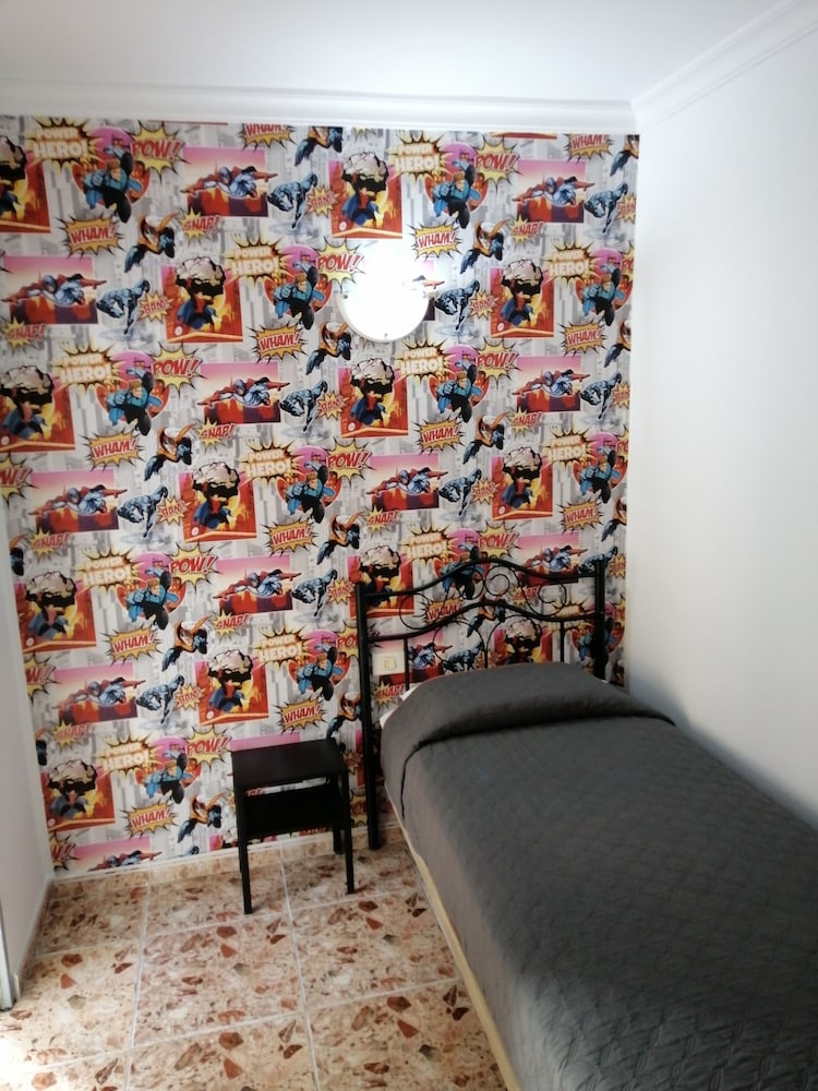 Hostal Alcaravaneras 25/43