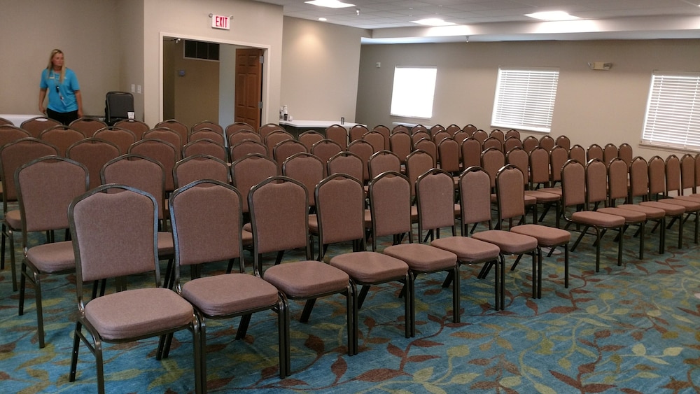 Candlewood Suites Indianapolis Northwest 62/74