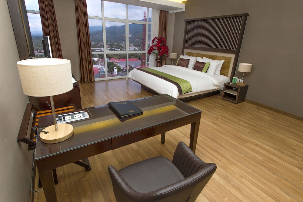 FOX Hotel Gorontalo 24/45