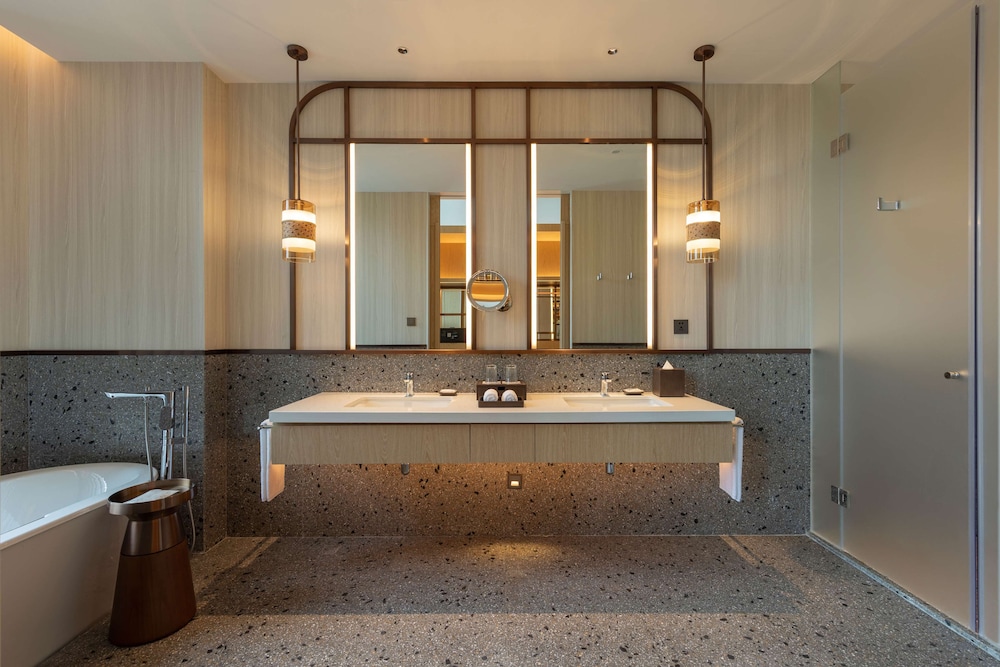 Hyatt Regency Sanya Tianli Bay 48/50