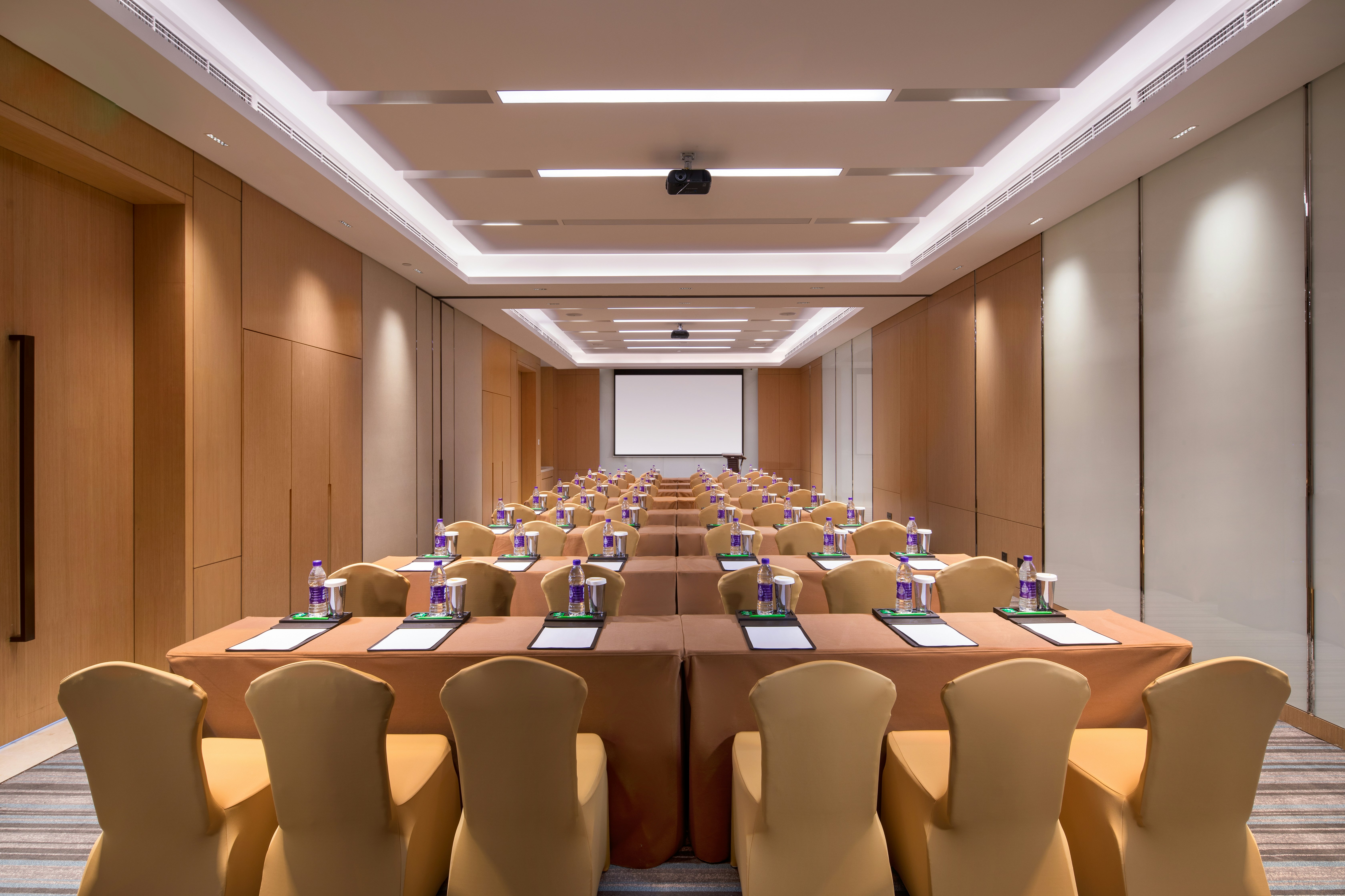 Holiday Inn Tianjin Xiqing 27/33