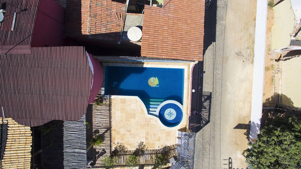 Pousada Latitude 57/64
