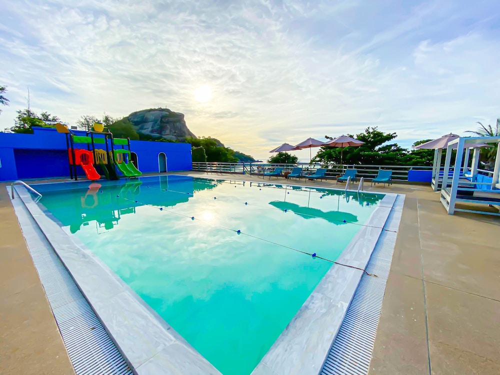Hua Hin Blue Wave Resort 26/30