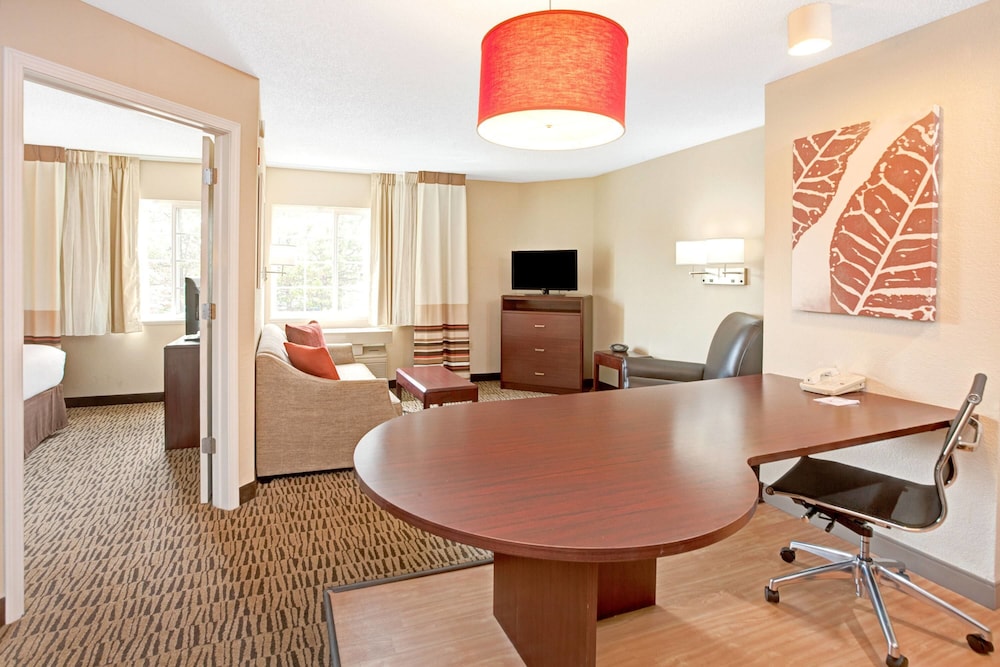 MainStay Suites Northbrook Wheeling 38/45