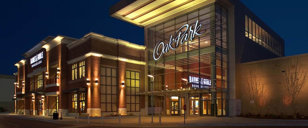 Super 8 by Wyndham Lenexa Overland Park/Mall Area 3/70