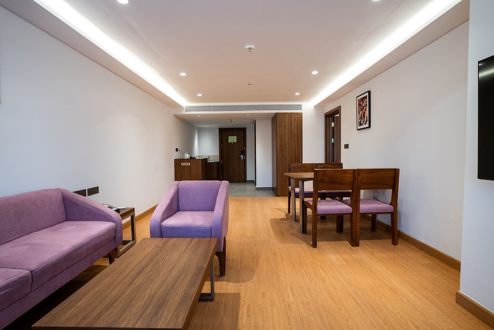 Lilac Hotel, Guruvayur 32/49