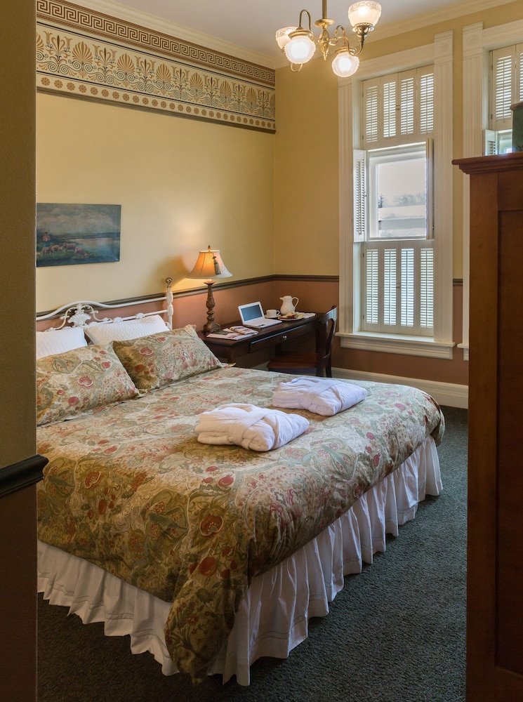 Washington House Inn 12/70