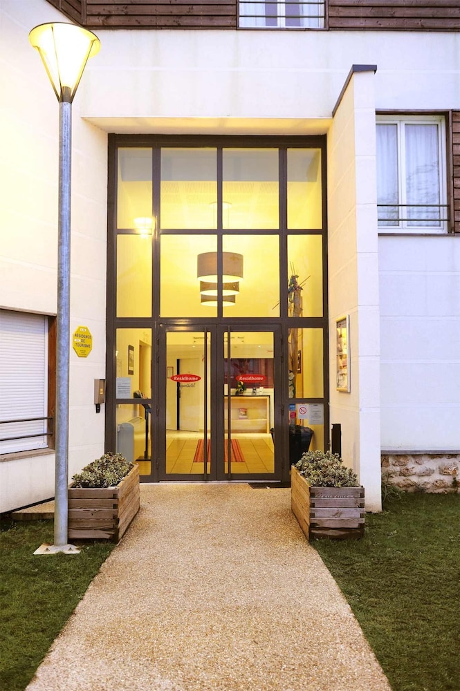 Residhome Bures La Guyonnerie in BURES SUR YVETTE