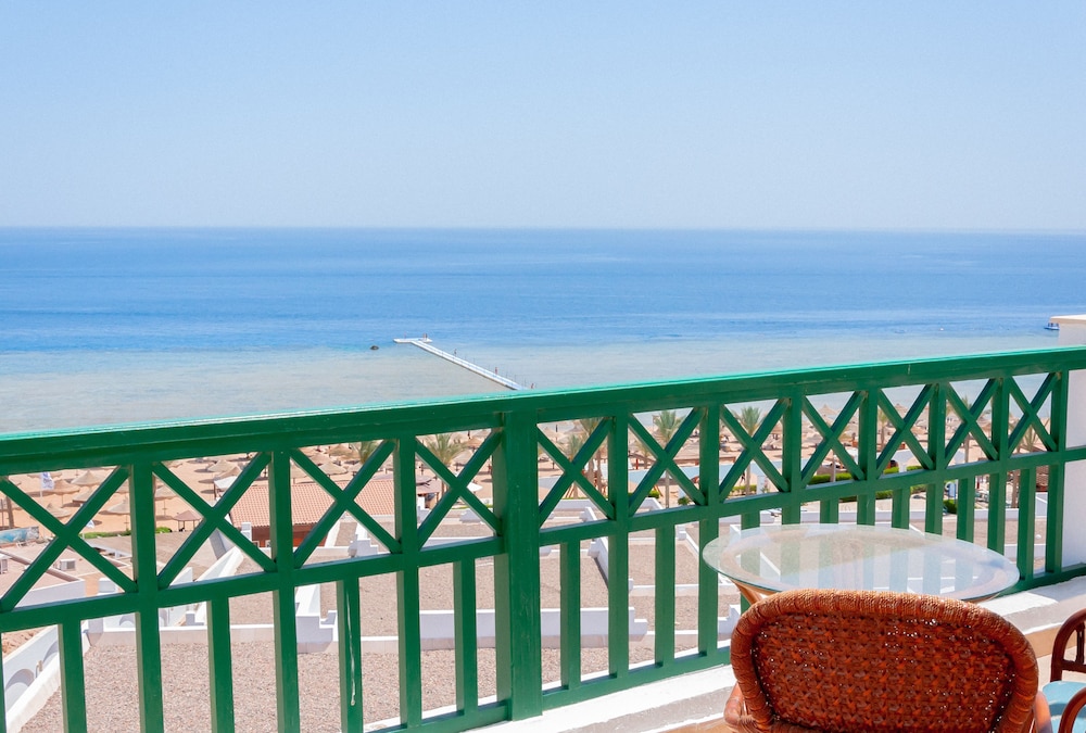 Coral Beach Resort Montazah 35/50