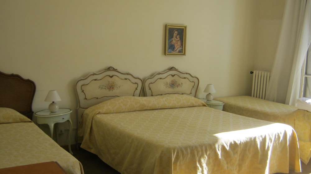 VILLA MARIA HOTEL 21/70