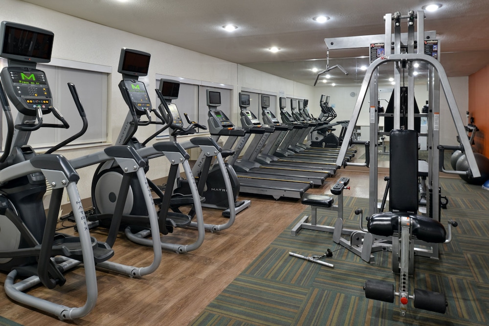 Holiday Inn Express Hotel And Suites Farmington Bloomfield 43/69