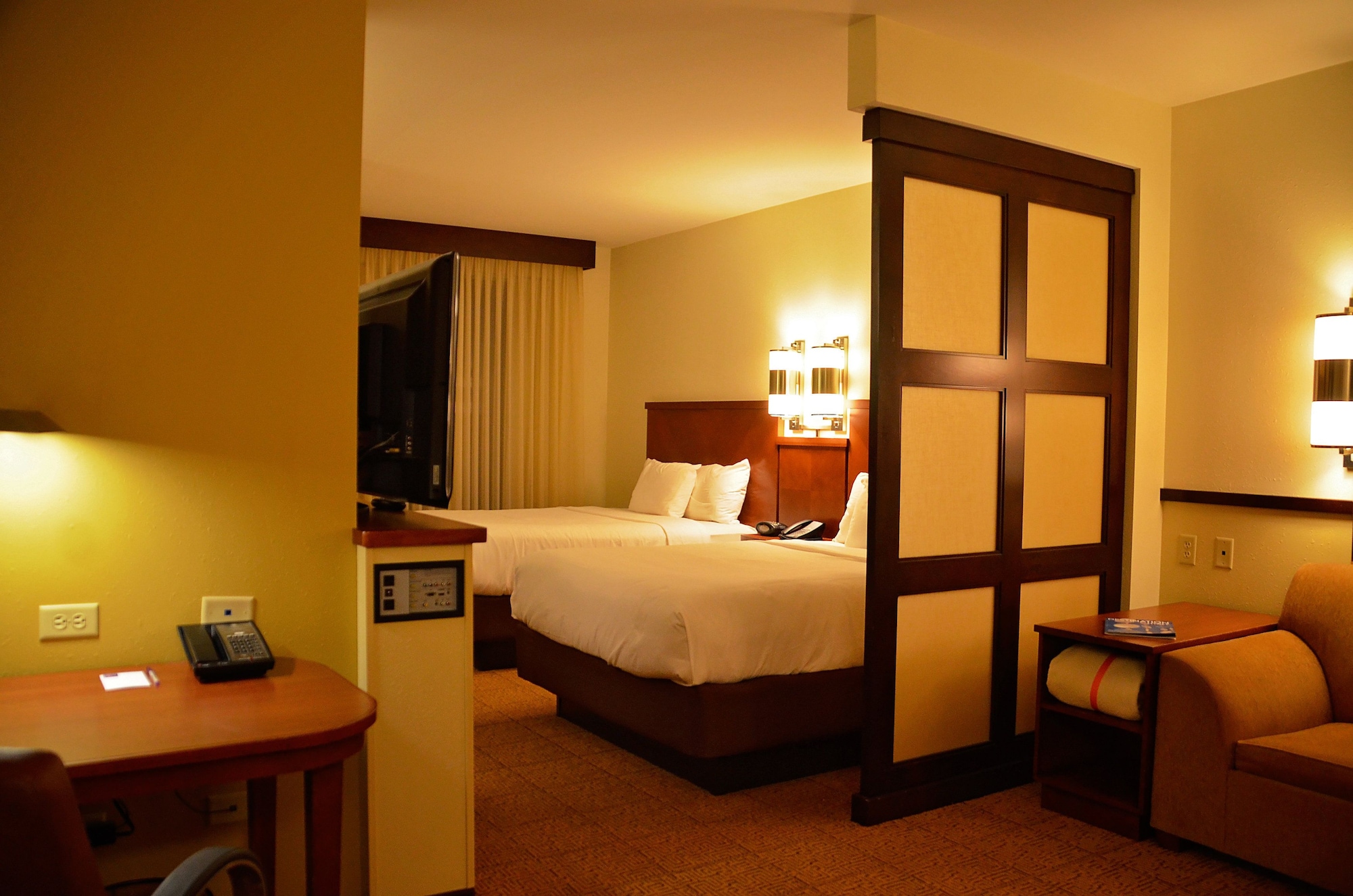 Room, 2 Queen Beds