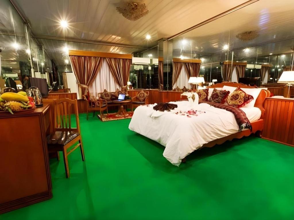 Asia Hotel 22/45