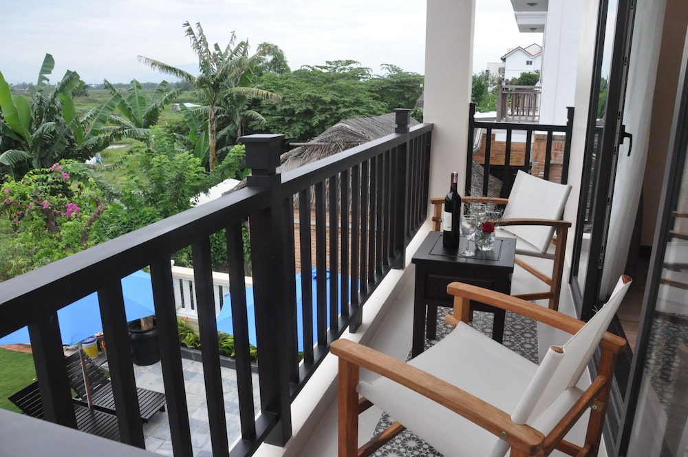 The Quin Riverside Villa 39/50