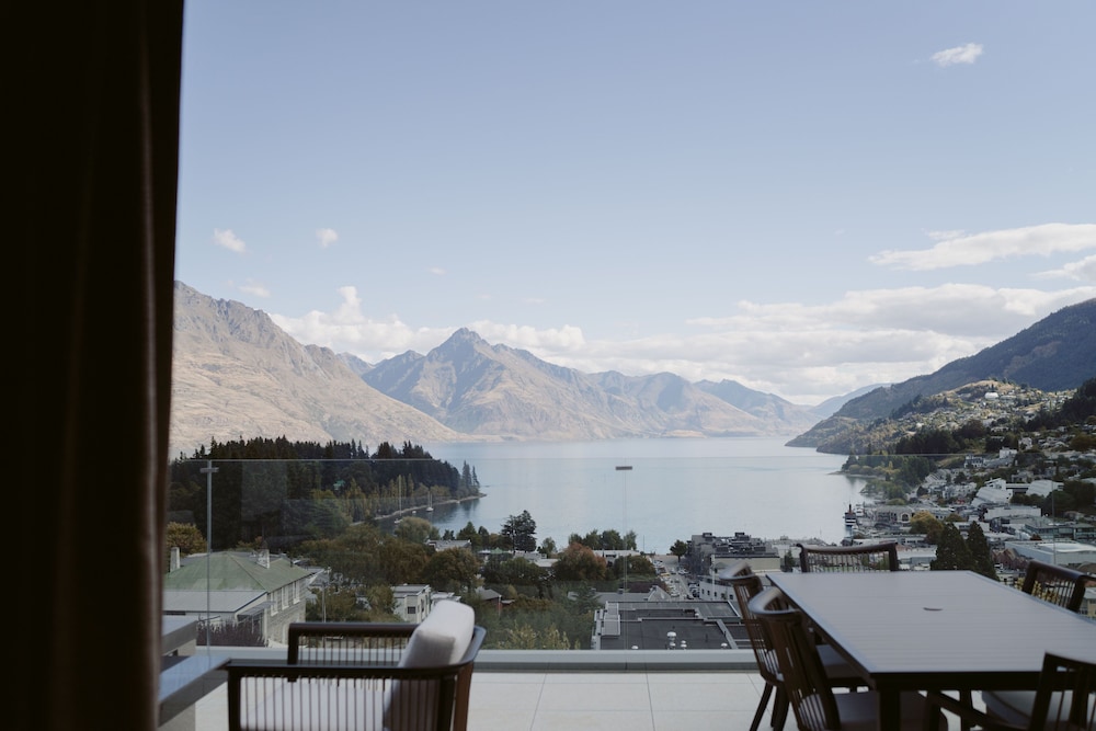 The Carlin Boutique Hotel 54/60