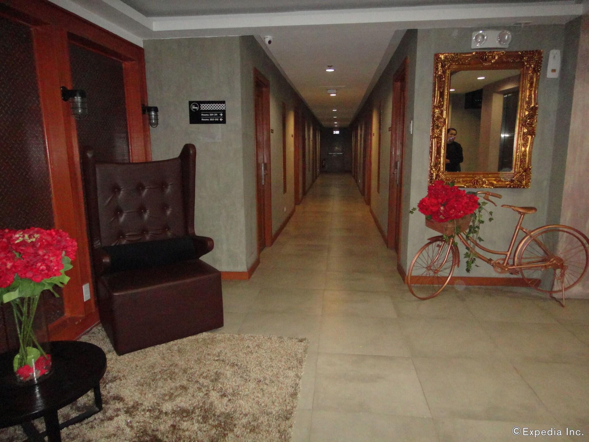 Big Hotel Suites 5/14
