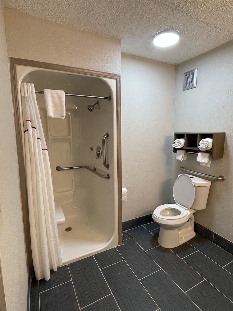 Red Roof Inn Lagrange 2/31