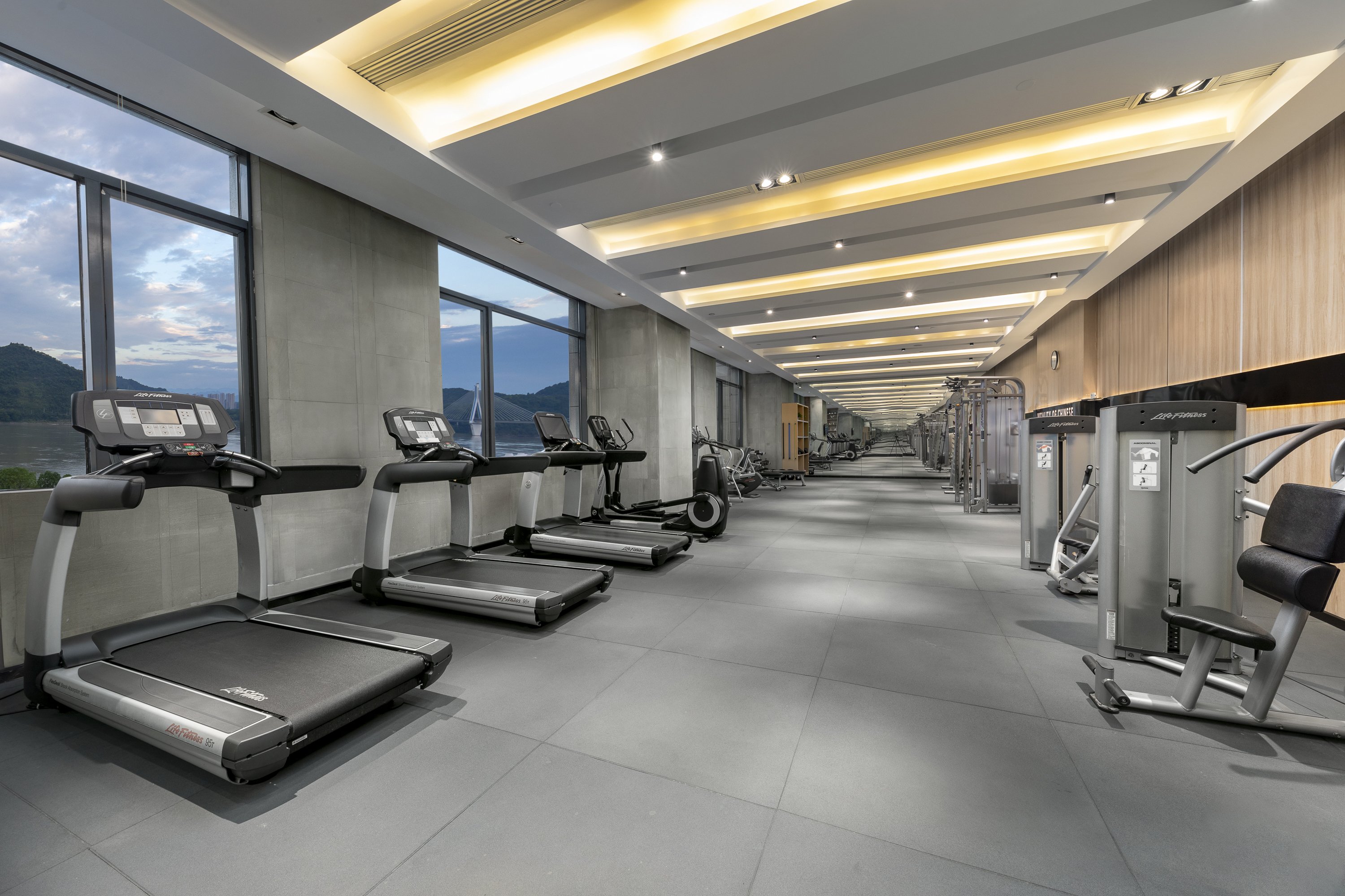 CROWNE PLAZA YICHANG 25/50
