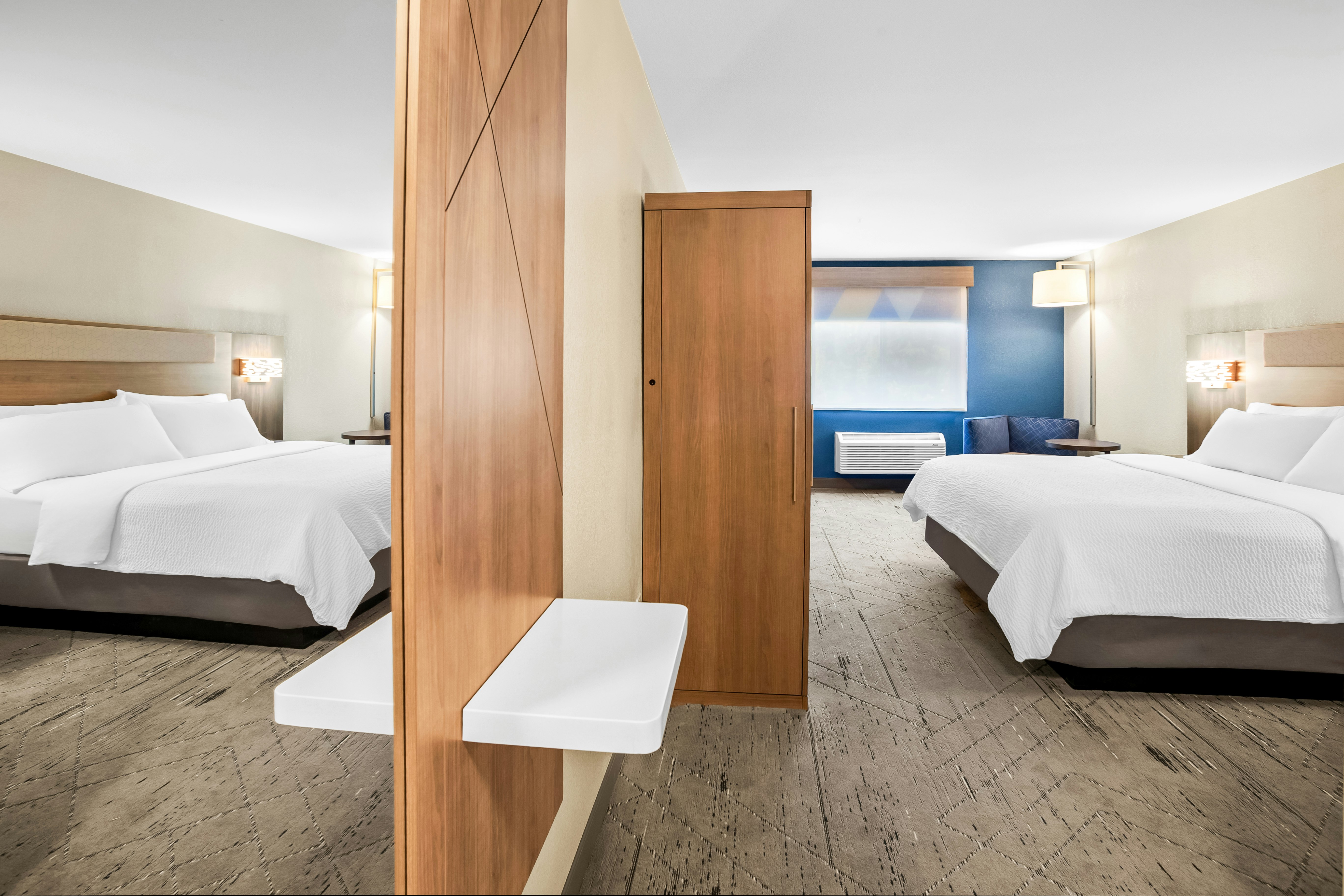 Standard, King Bed, Holiday Inn Express & Suites Tumwater - Olympia By IHG 7/7