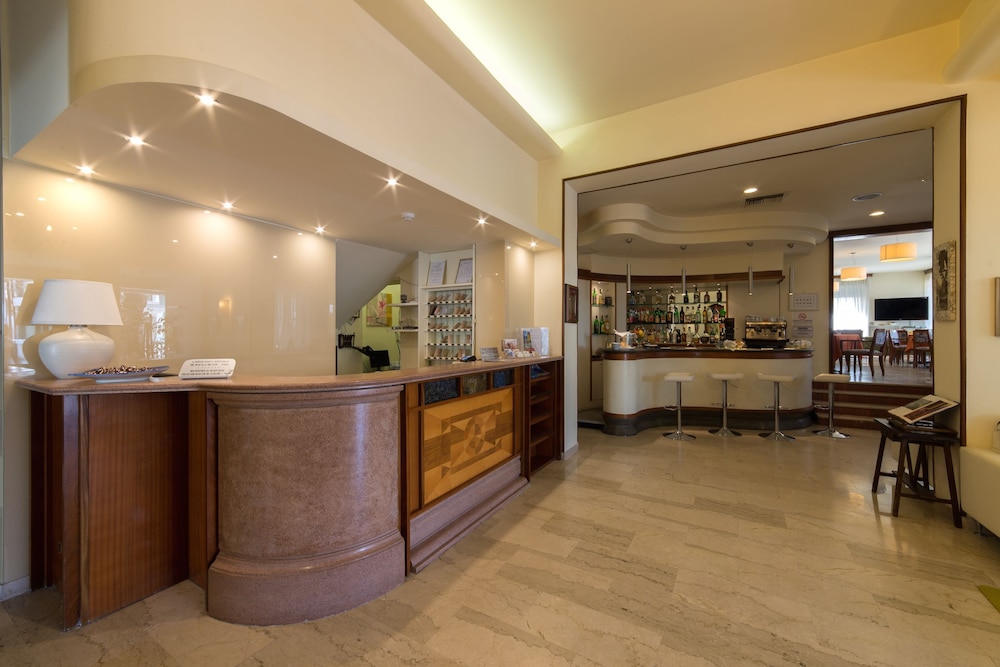 Hotel Gemma 5/50