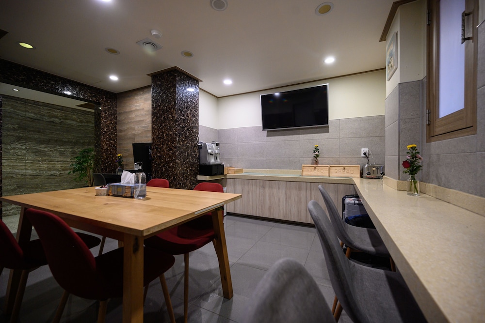 Daeyoung Hotel Seoul 58/66
