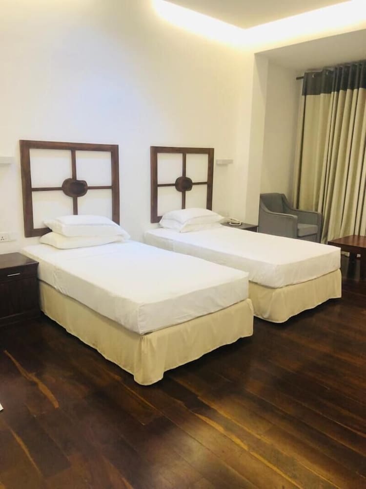 Avasta Resort And Spa 20/50