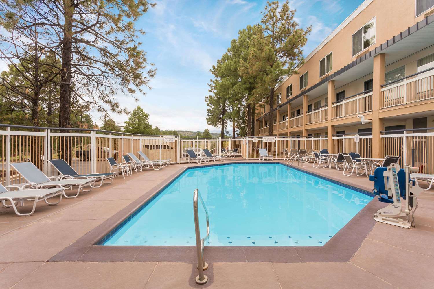 Baymont By Wyndham Flagstaff 36/38