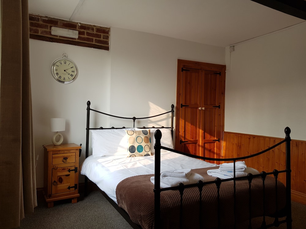 The George and Dragon Hotel 12/64