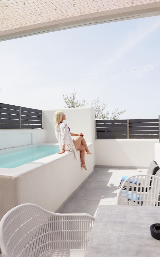 Serapias Suites 33/67
