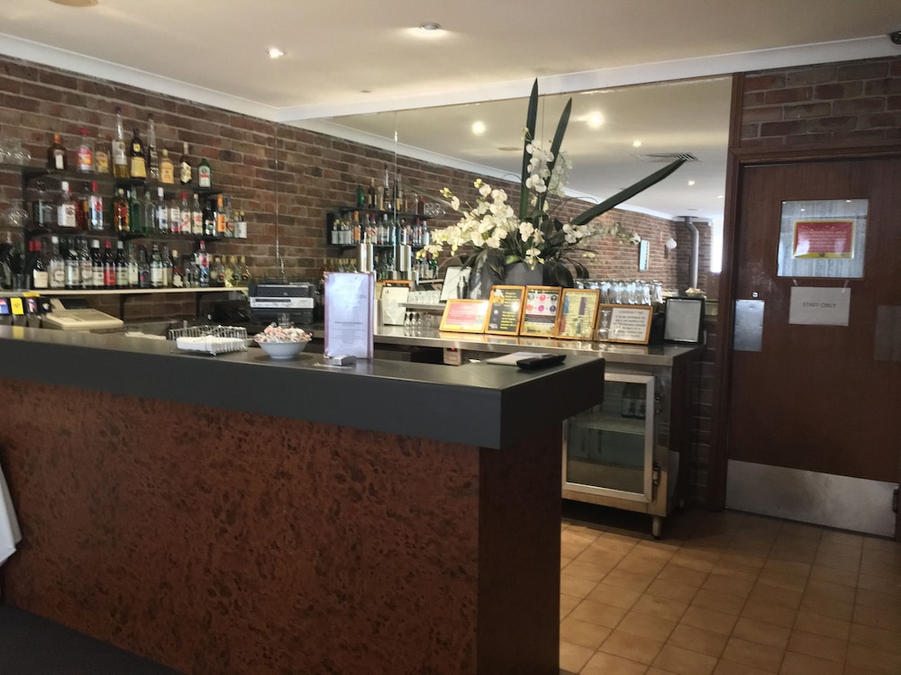 ABCOT INN 5/58