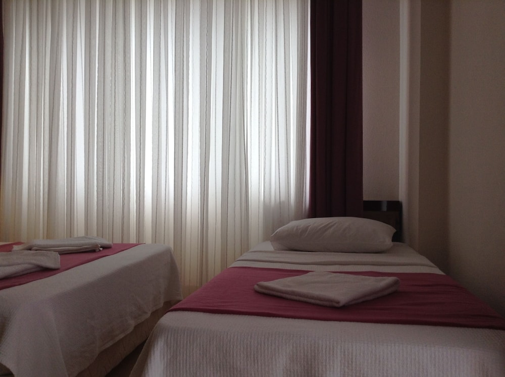 Senam Hotel 16/27