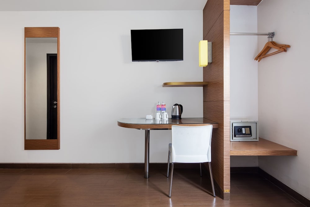 Amaris Hotel Pancoran 29/33