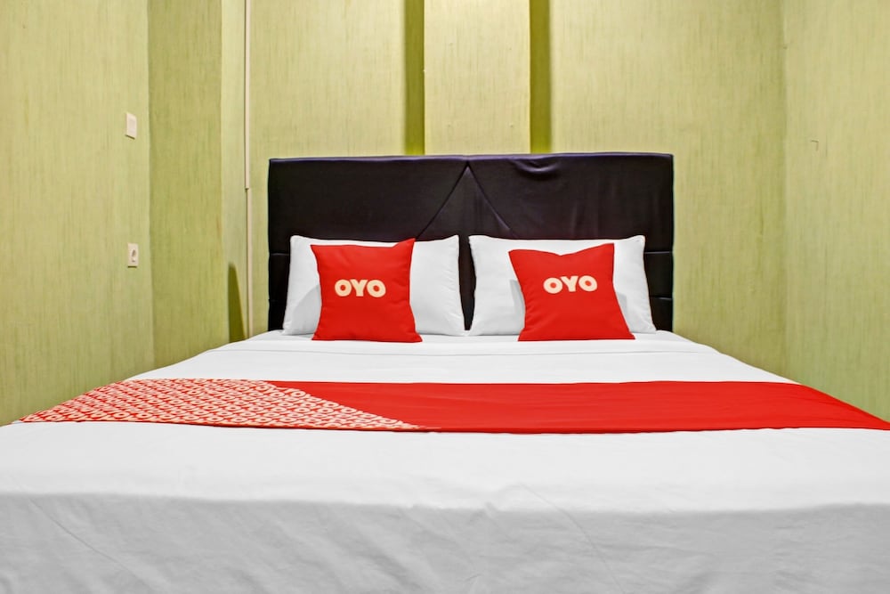 OYO 90112 Hotel Permata Inn 7/18