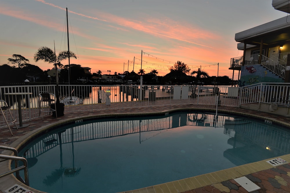 Bayview Plaza Waterfront Resort 41/70