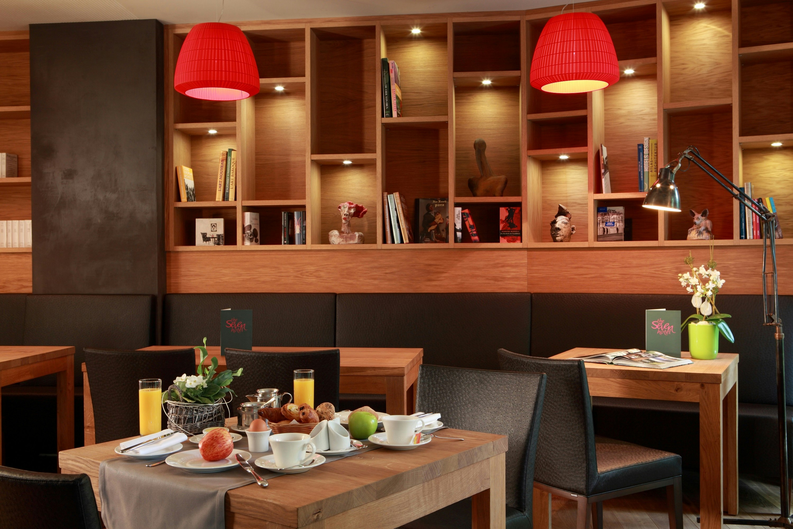 THE SEVEN HOTEL 34/48
