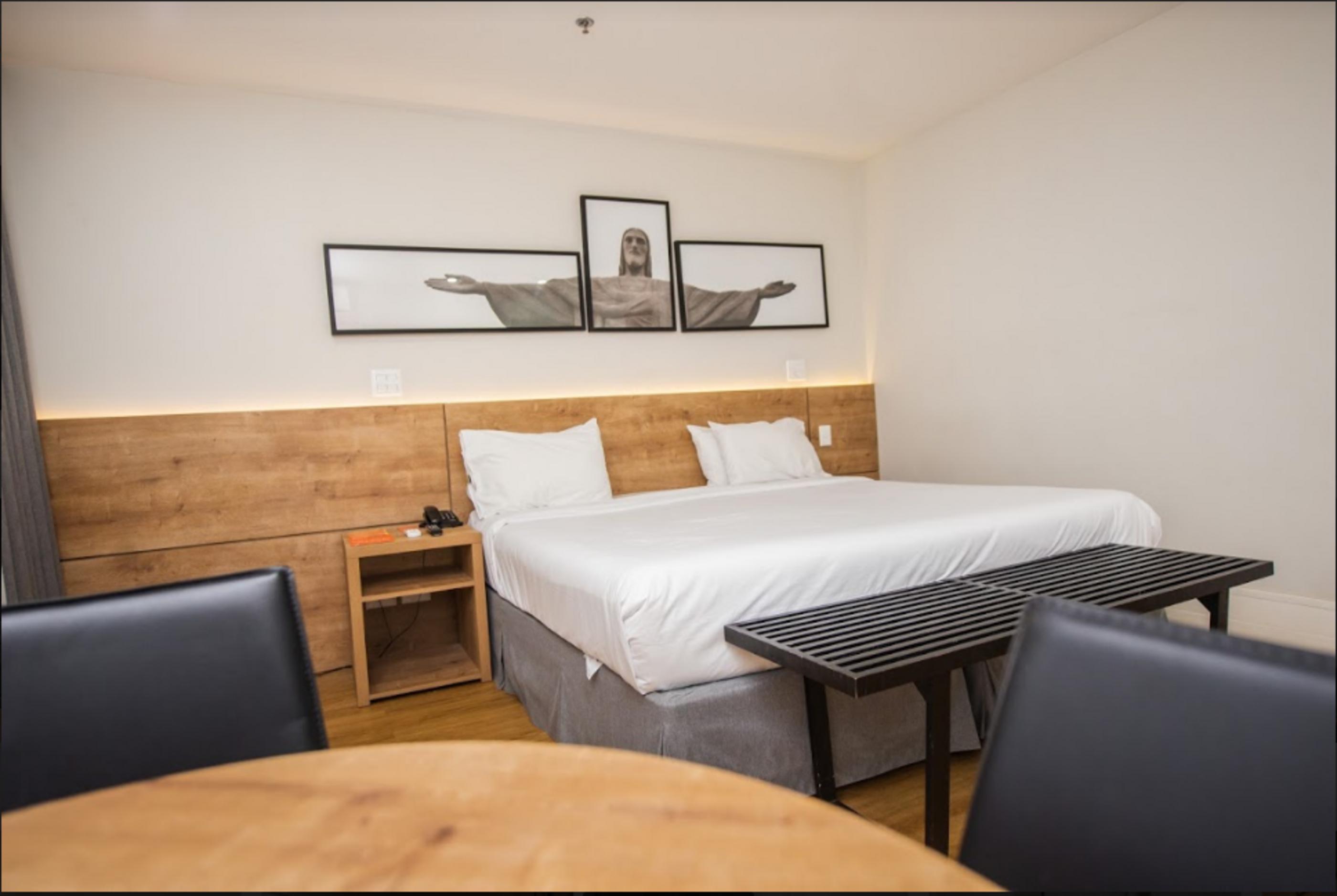 Deluxe, Double Bed, B&B HOTEL Rio de Janeiro Copacabana 3/4