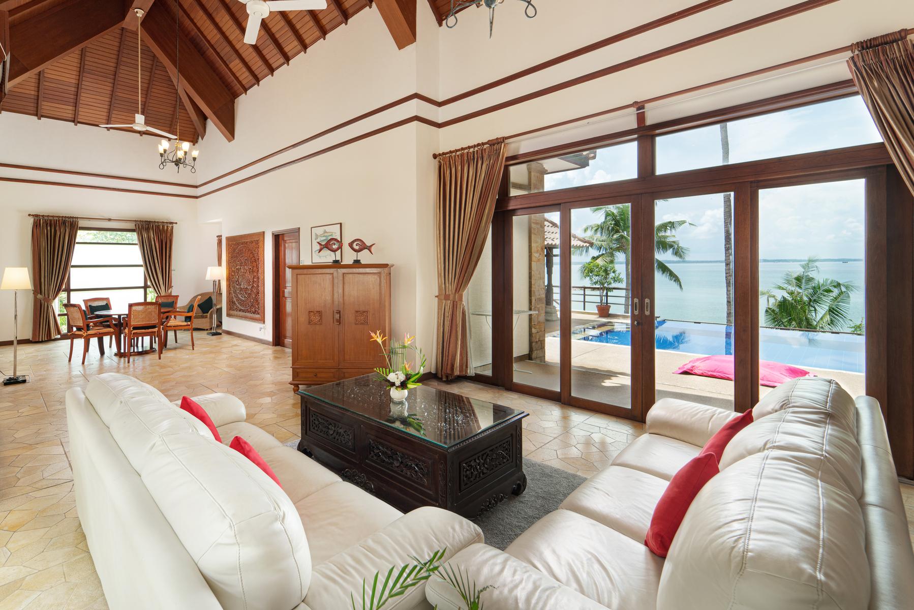 3 Bedrooms, Villa, Queen Bed, Sea Front, Private Pool