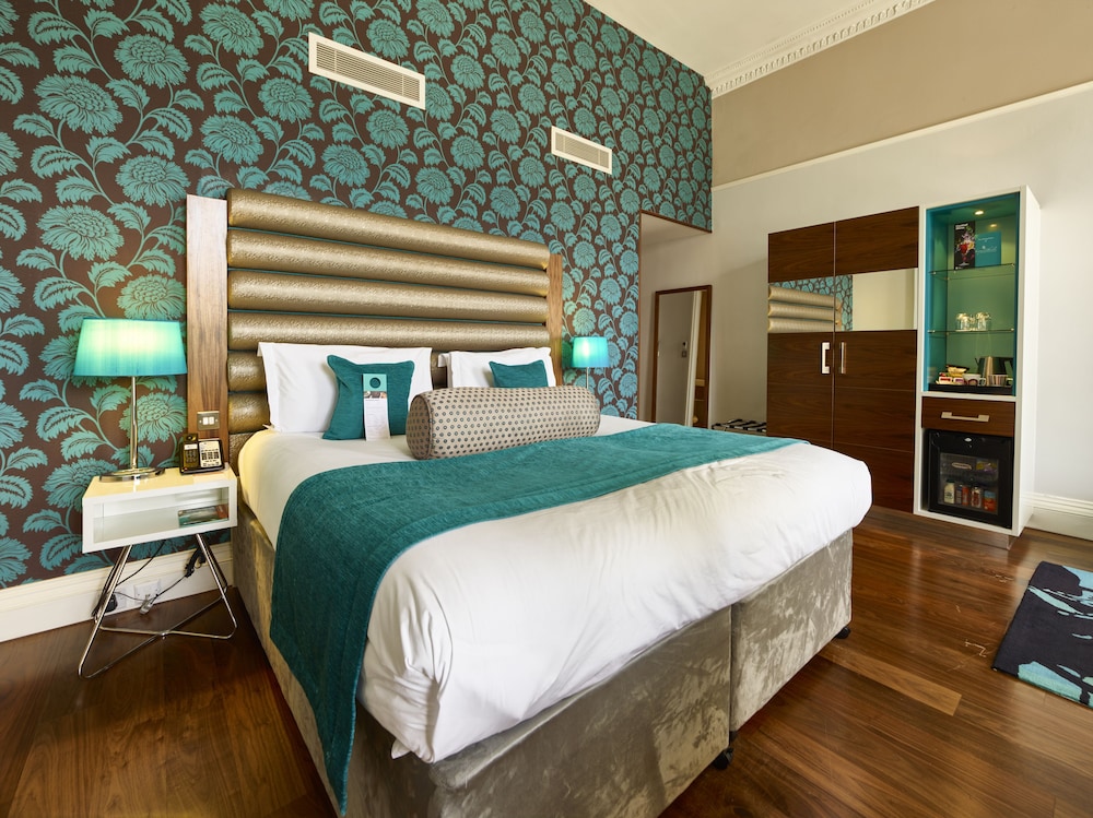 Suite, Double Bed