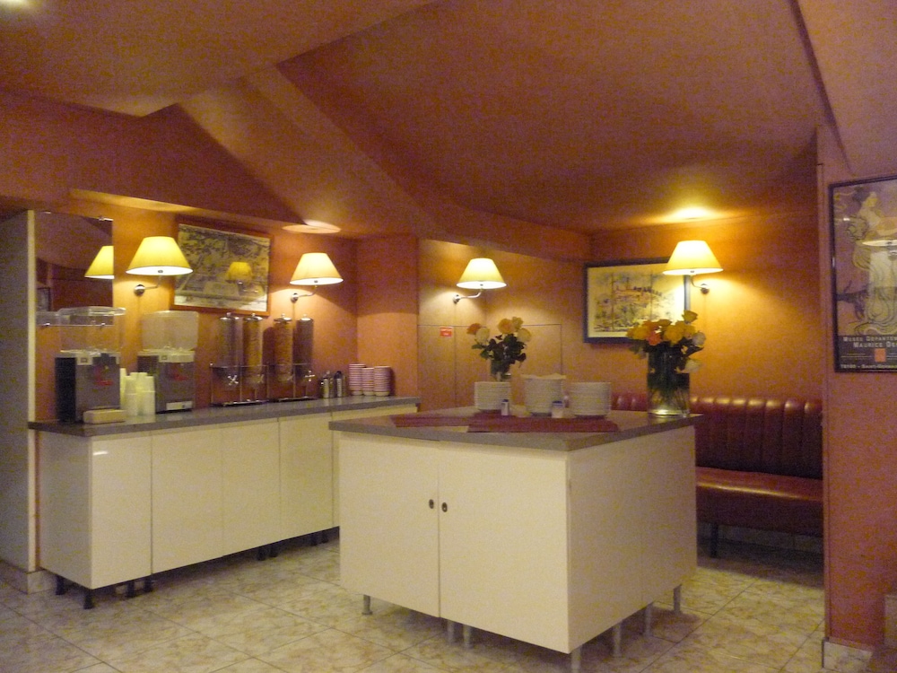 Hotel Ambassadeur Paris 3/46