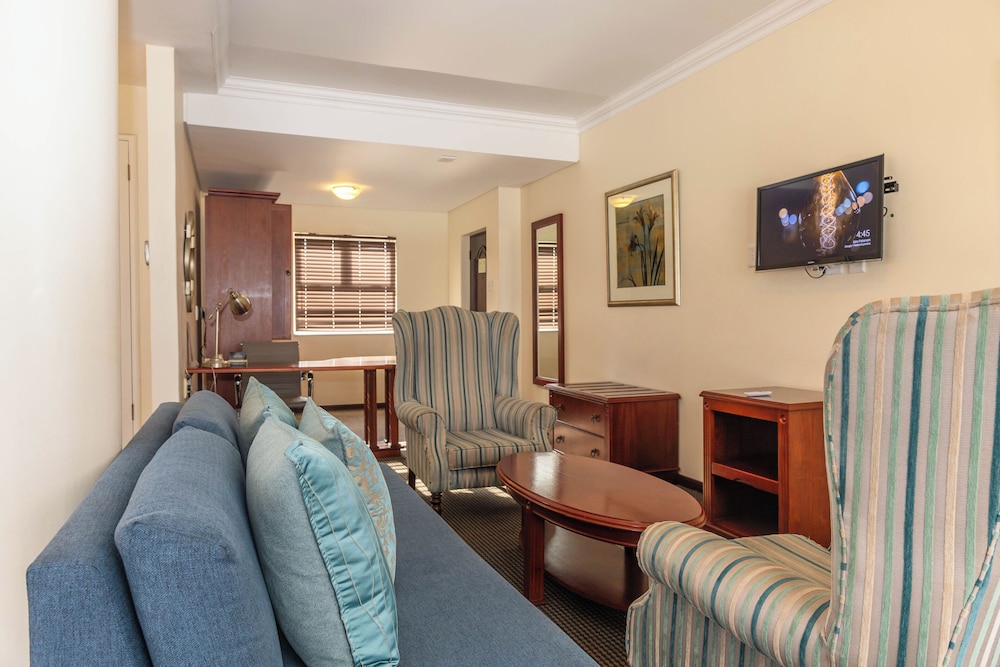 Premier Hotel Regent East London 36/59