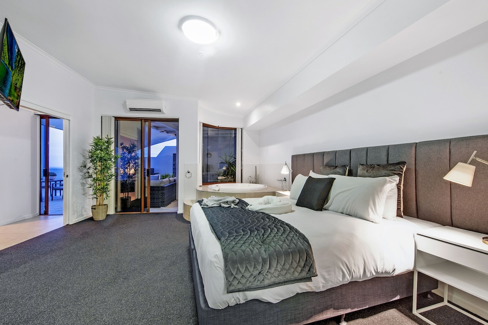 Broadbeach Savannah Hotel And Resort 21/80