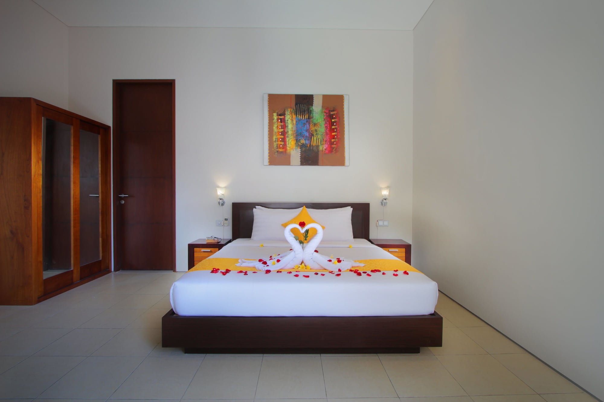 2 BEDROOMS, POOL, VILLA
