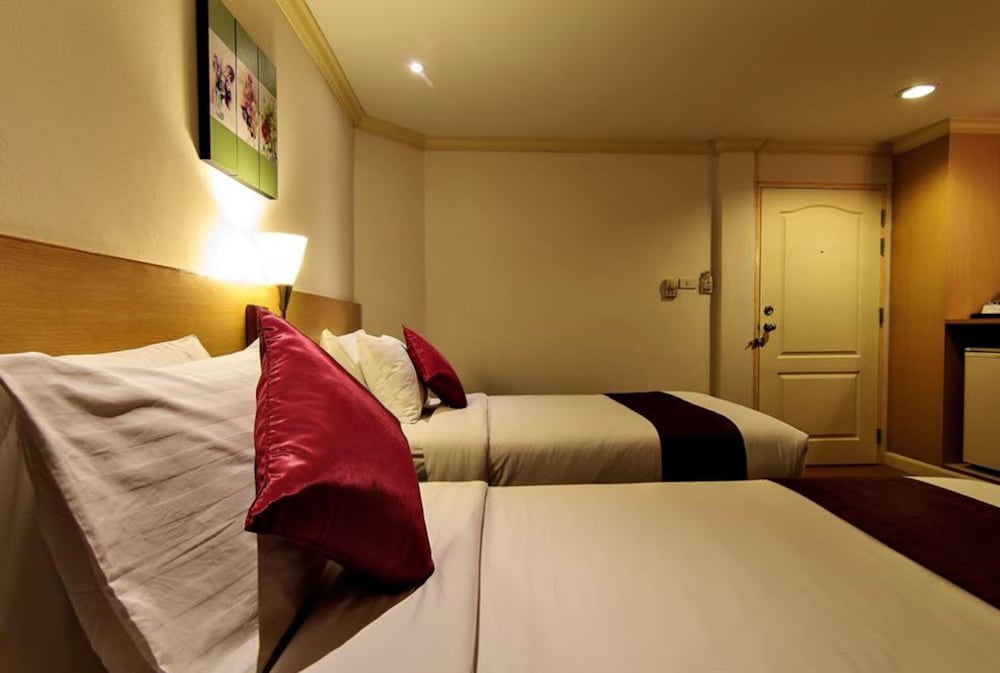 BOSSOTEL INN 13/34